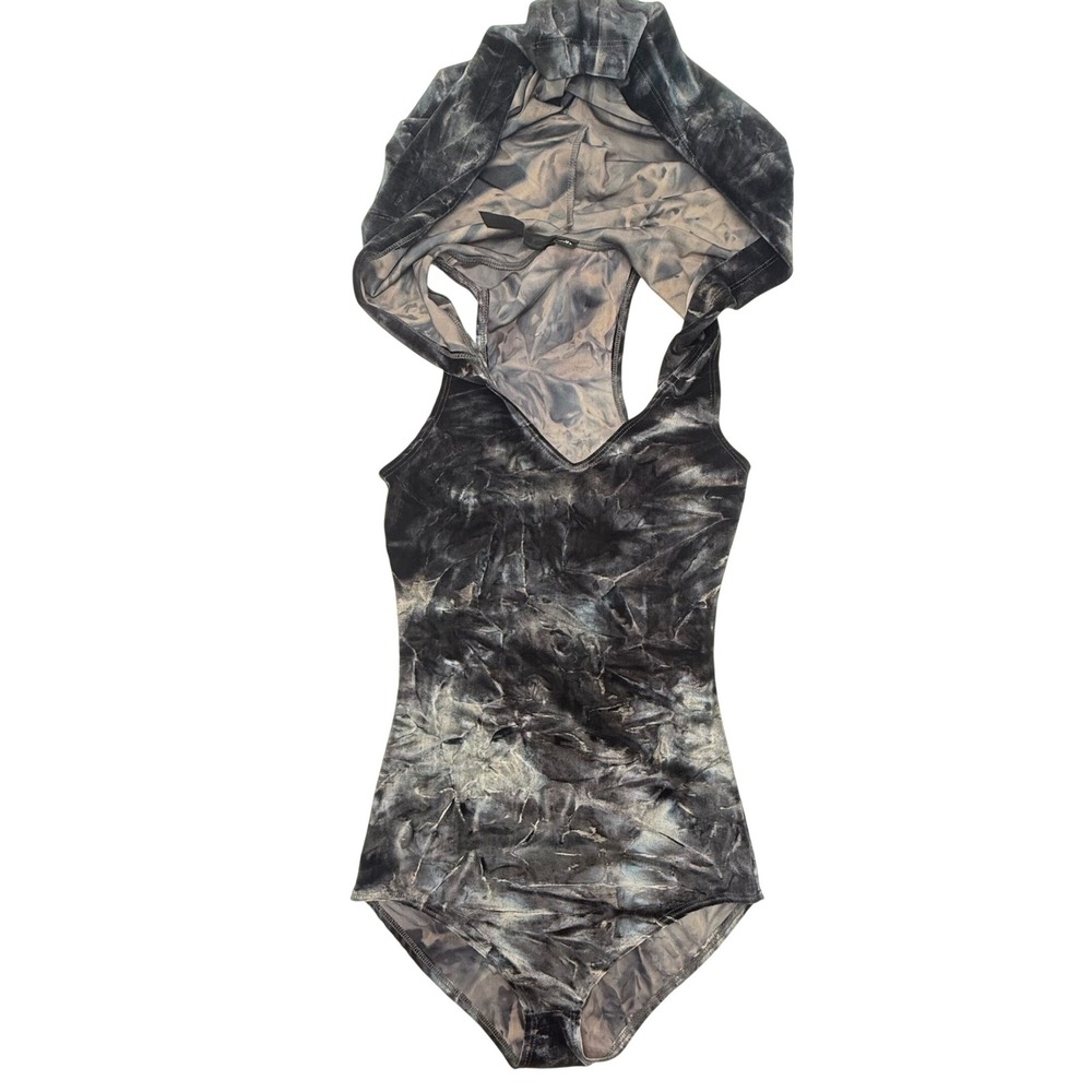 Michelle Uberreste NWT Hooded Bodysuit Grey/Blue/Black Velvet Racerback Size‎ M
